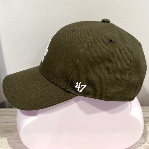 ⚾️Gently used Los Angeles Dodgers baseball cap 🧢 OSFA In Army Green/ White - Picture 2 of 7
